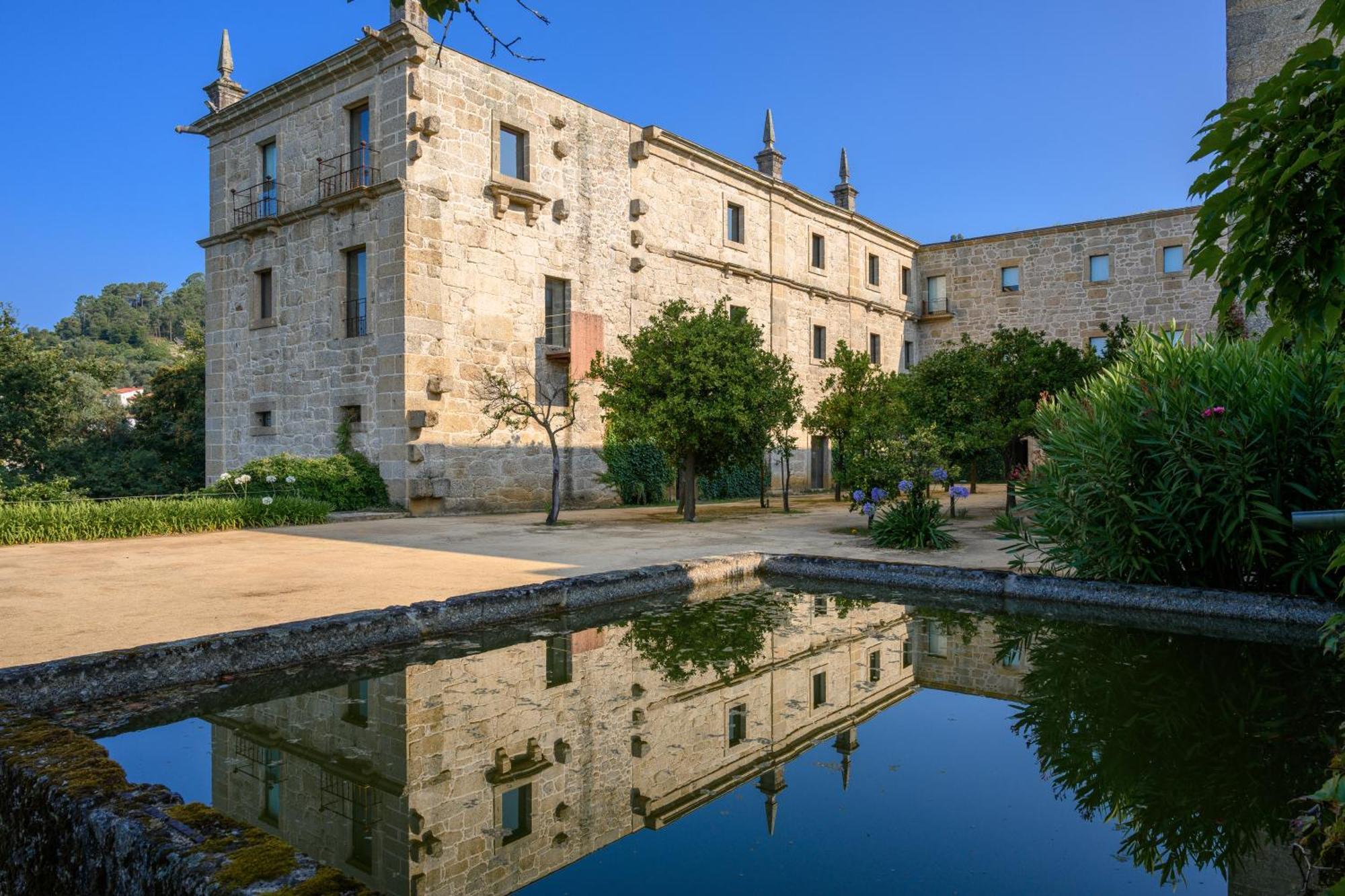 Pousada Mosteiro De Amares Exterior photo